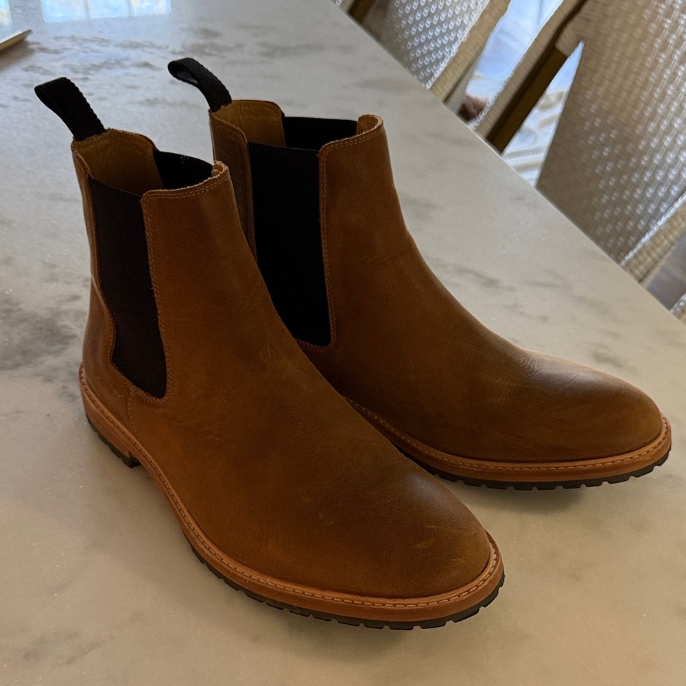 Nisolo Tan Leather Chelsea Boots